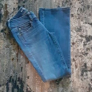 Like new AE super stretch kick boot Jean's.